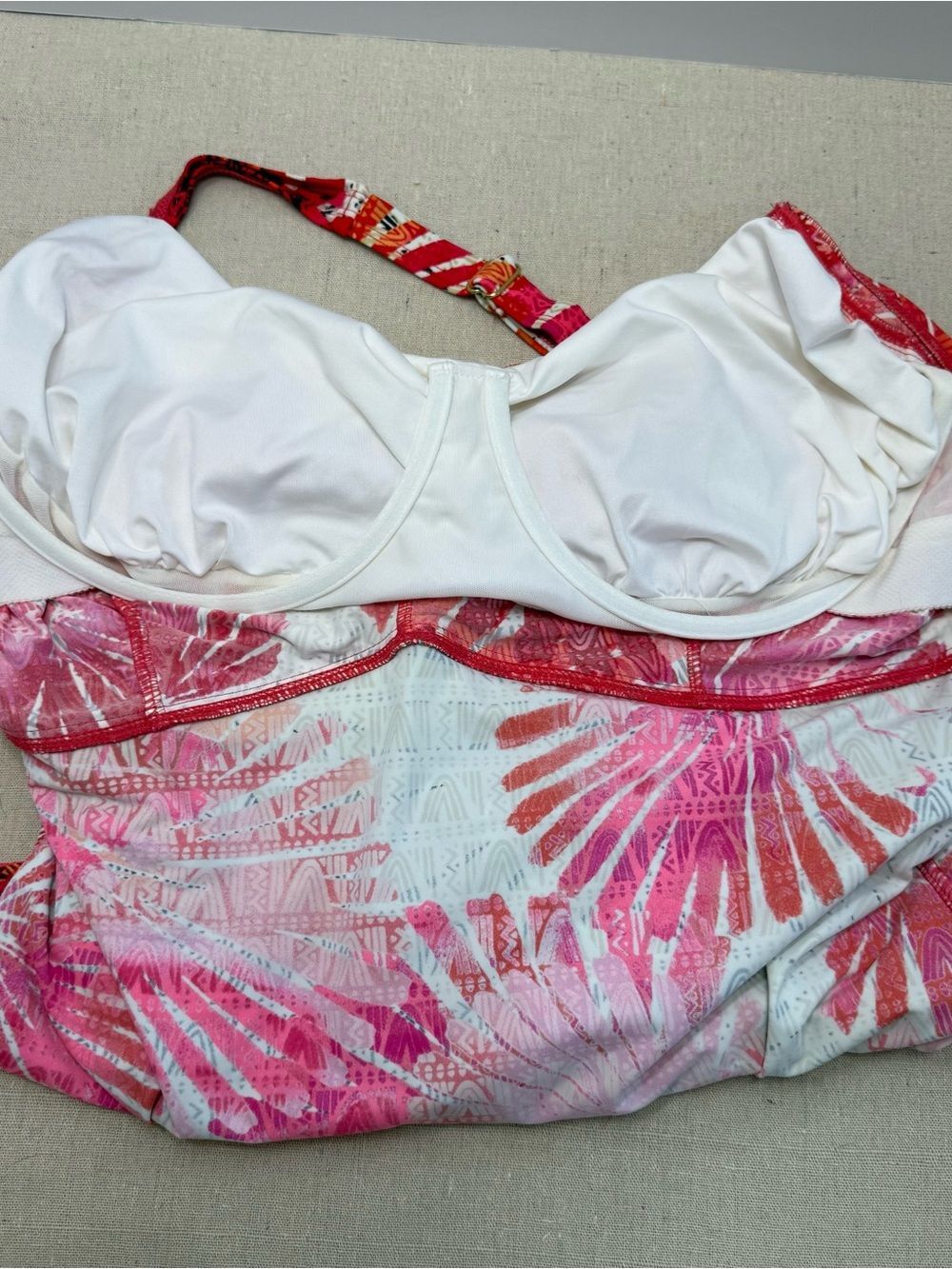 IT Figures Women's 18W Plus Underwire One Piece Swimsuit Floral NWOT - Picture 7 of 14